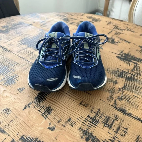 Brooks Running - Women’s Ghost 12 - Picture 4 of 6